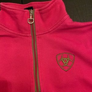 Size M Ariat pullover